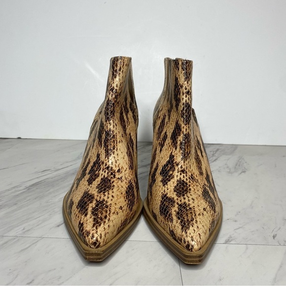 New! Vince Camuto Gigietta Print Bootie 9.5 - Picture 2 of 13